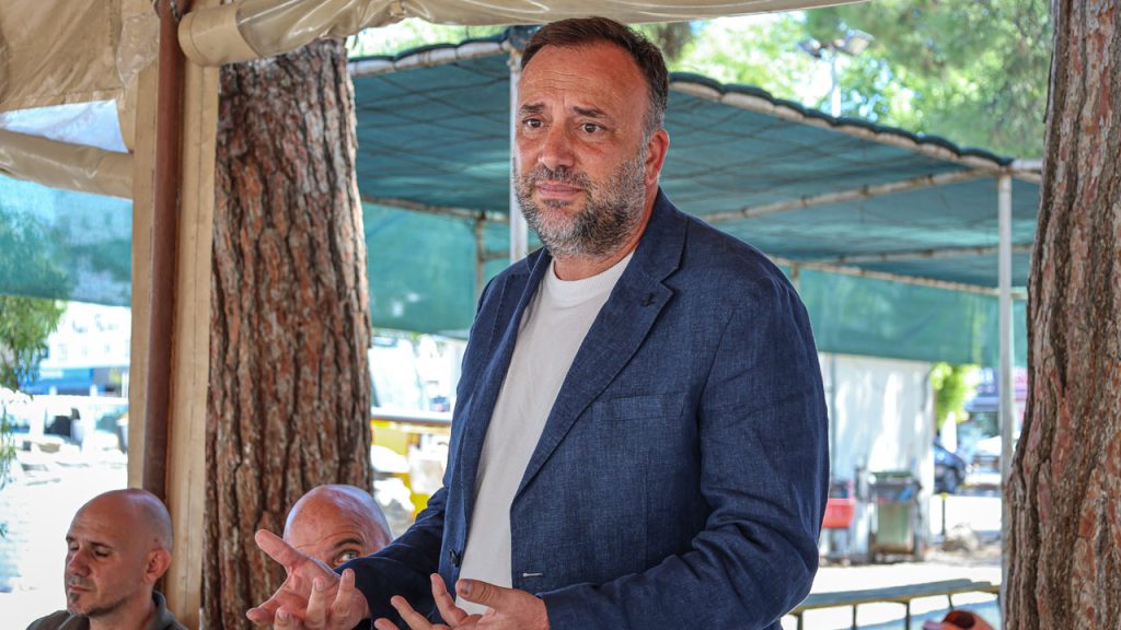 Çeler: “Milletvekili dokunulmazlığı kalkmalı”