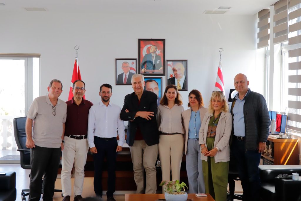 Kıbrıs Türk Pediatri Kurumu, Gazimağusa Belediyesi’ni ziyaret etti