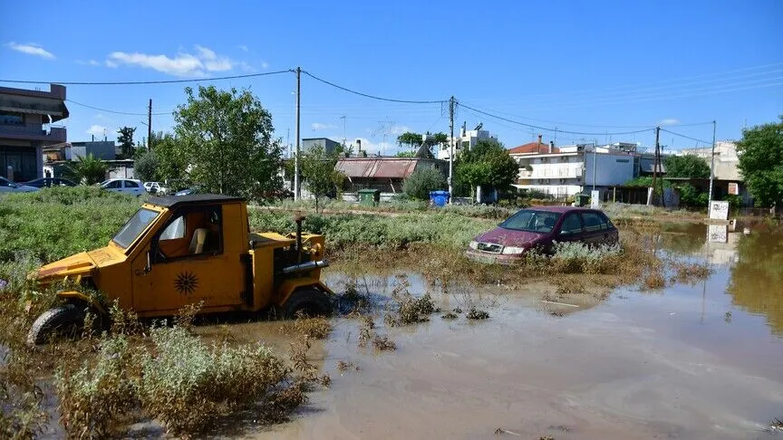Yunanistan’ın güneyinde şiddetli yağışlar üç gündür etkisini sürdürüyor
