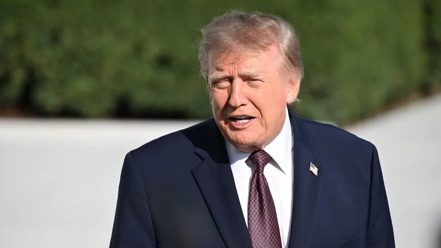 ABD Başkanı Trump, İran’la ilgili “karar aşamasında” olduğunu belirtti