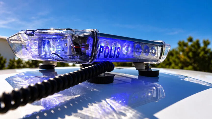 Bayraklı Belediyesine yönelik rüşvet ve ihale soruşturmasında 45 şüpheli gözaltına alındı