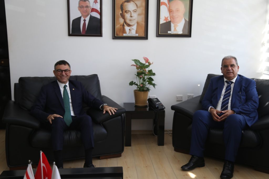 Bakan Sucuoğlu, Turkcell Genel Müdürü Küçüközdemir ve beraberindeki heyeti kabul etti