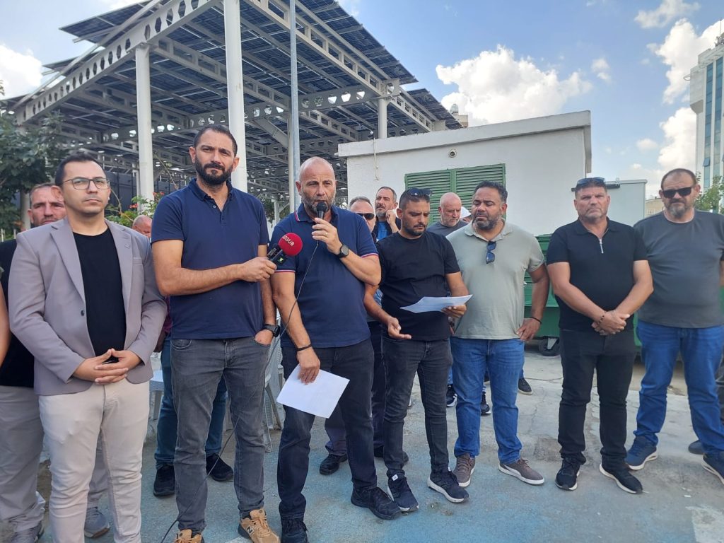 El-Sen grevinde üçüncü gün… Kıb-Tek yönetimi ile El-Sen heyeti görüşüyor