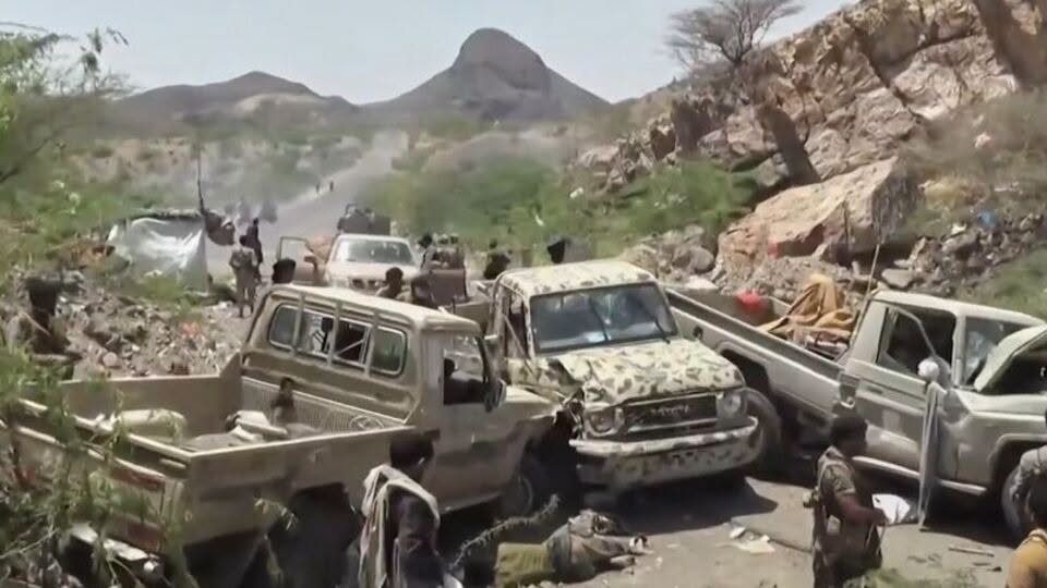 Yemen ordusu: Husi hedeflerine düzenlenen 2 bin 103 saldırıda 1860 kişi öldü veya yaralandı