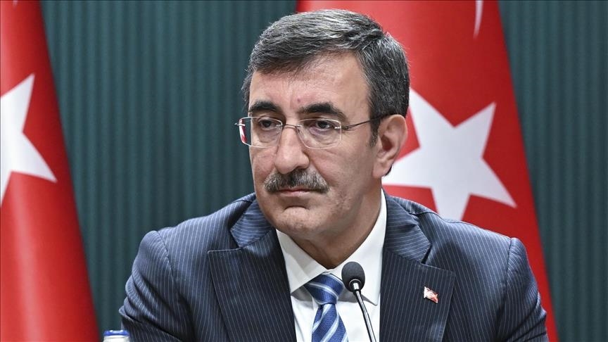 Yılmaz İstanbul’da çöken binada hayatını kaybedenlere rahmet, yaralılara şifa diledi