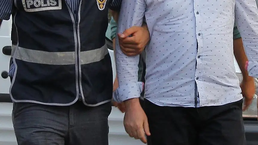 Maltepe’de kısmen çöken 7 katlı binanın mimarı ve şantiye şefi gözaltına alındı
