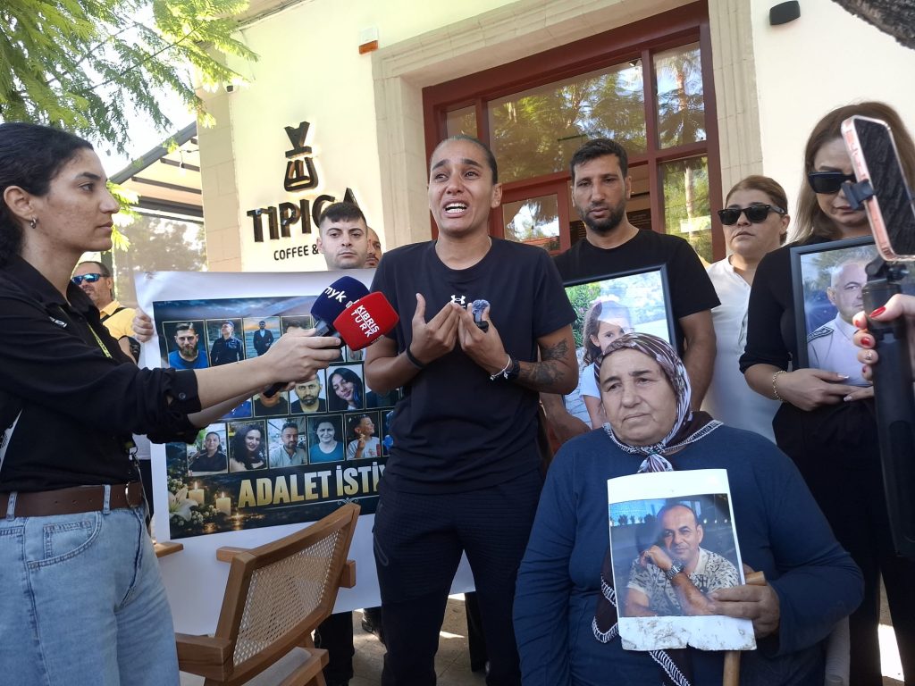 Aileler, Girne Mahkemesi önünde çağrı yaptı: “Esas suçluları mahkemeye getirsinler”