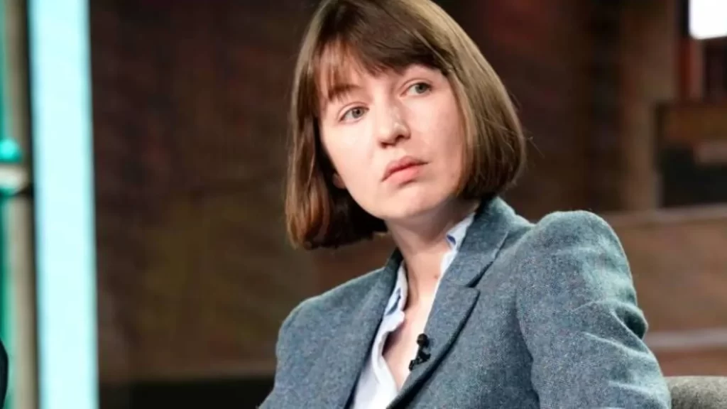 Sally Rooney’nin kitapları, Palestine Action’a desteği nedeniyle İngiltere’de satıştan kaldırılıyor