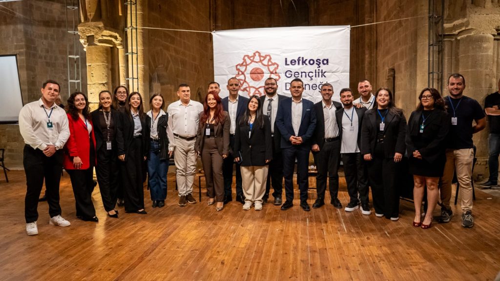 LTB başkanı adaylarıyla gençler bir araya geldi