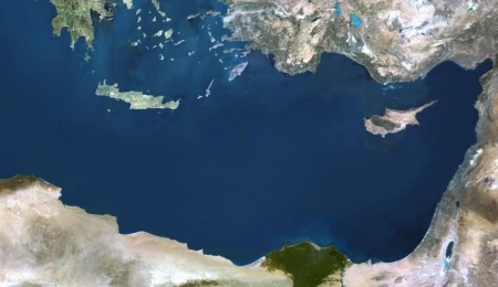 Fileleftheros: Rum yönetimi, askeri üslerini Doğu Akdeniz’in stratejik merkezine dönüştürüyor