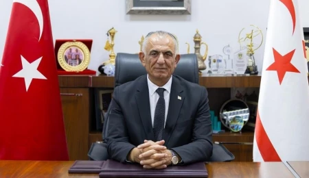 Nazım Çavuşoğlu: Cumhuriyet değerlerini gelecek nesillere aktarmak en büyük sorumluluğumuz