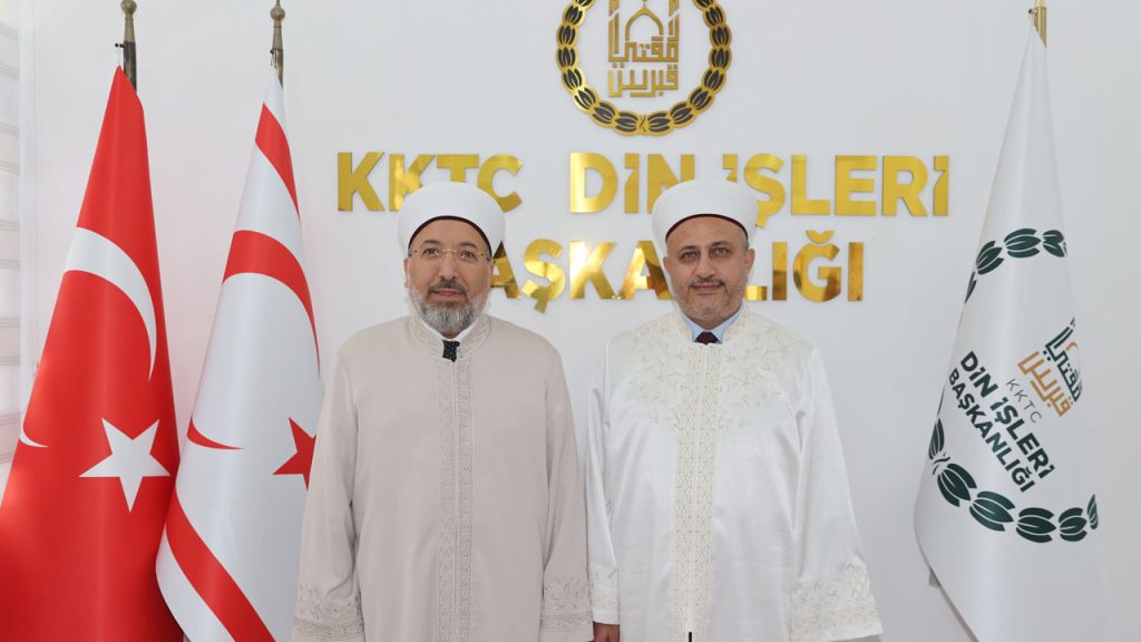 Diyanet İşleri Başkanı Arpaguş, Din İşleri Başkanı Moral’ı ziyaret etti