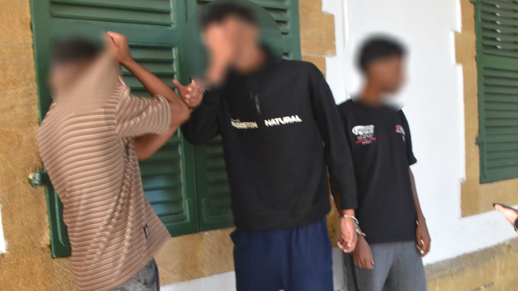 Uyuşturucu zanlıları 7 gün daha tutuklu kalacak