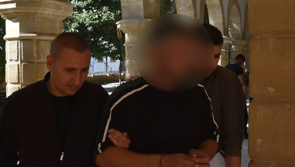 Annesinin öldüğünü söyleyerek kuyumcudan 5 bin TL aldığı iddia ediliyor